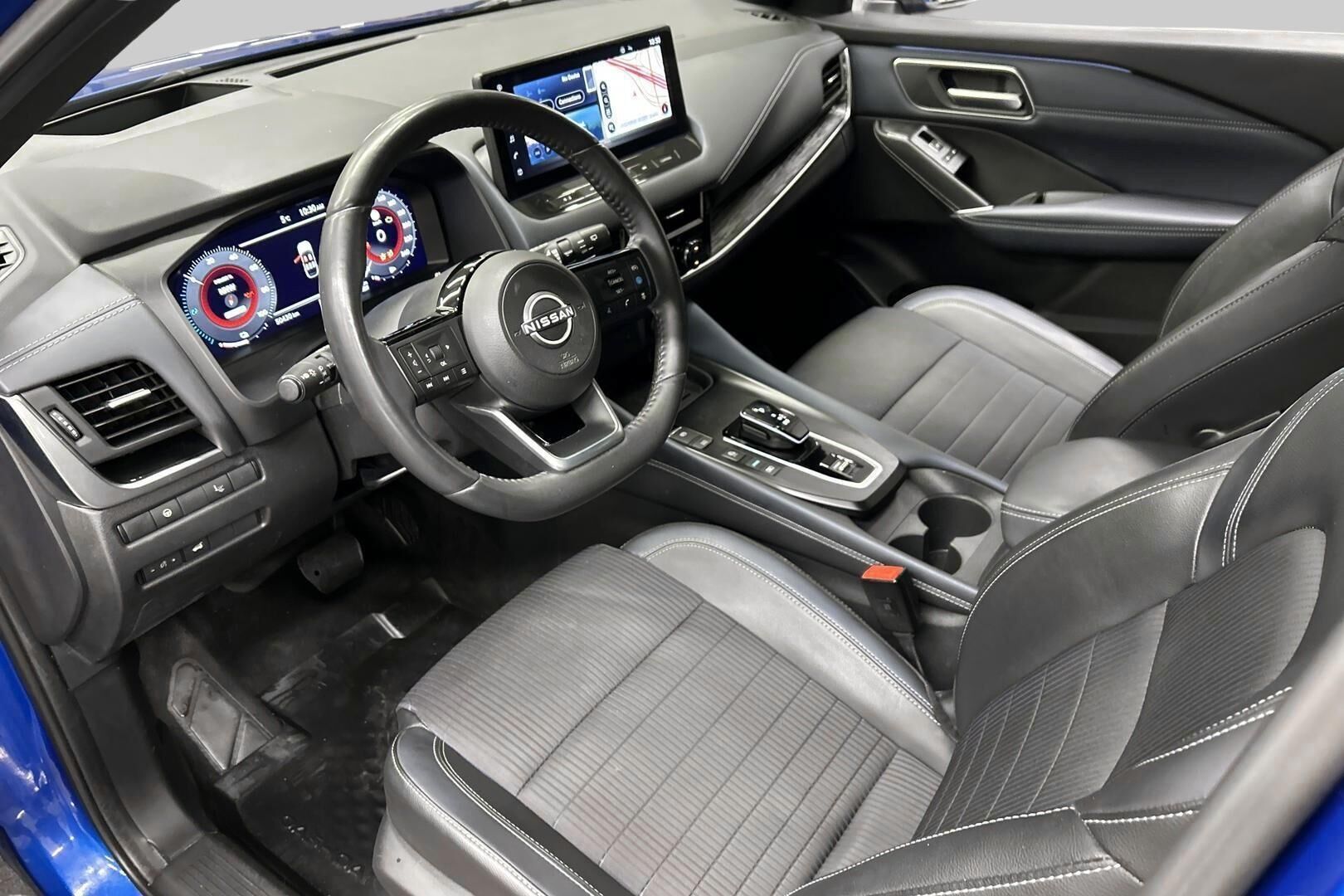 Nissan Qashqai iso kuva 8