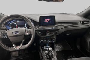 Ford Focus esikatselu 6