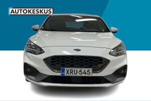 Ford Focus esikatselu 1
