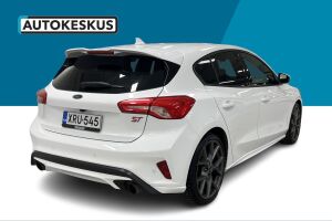 Ford Focus esikatselu 3