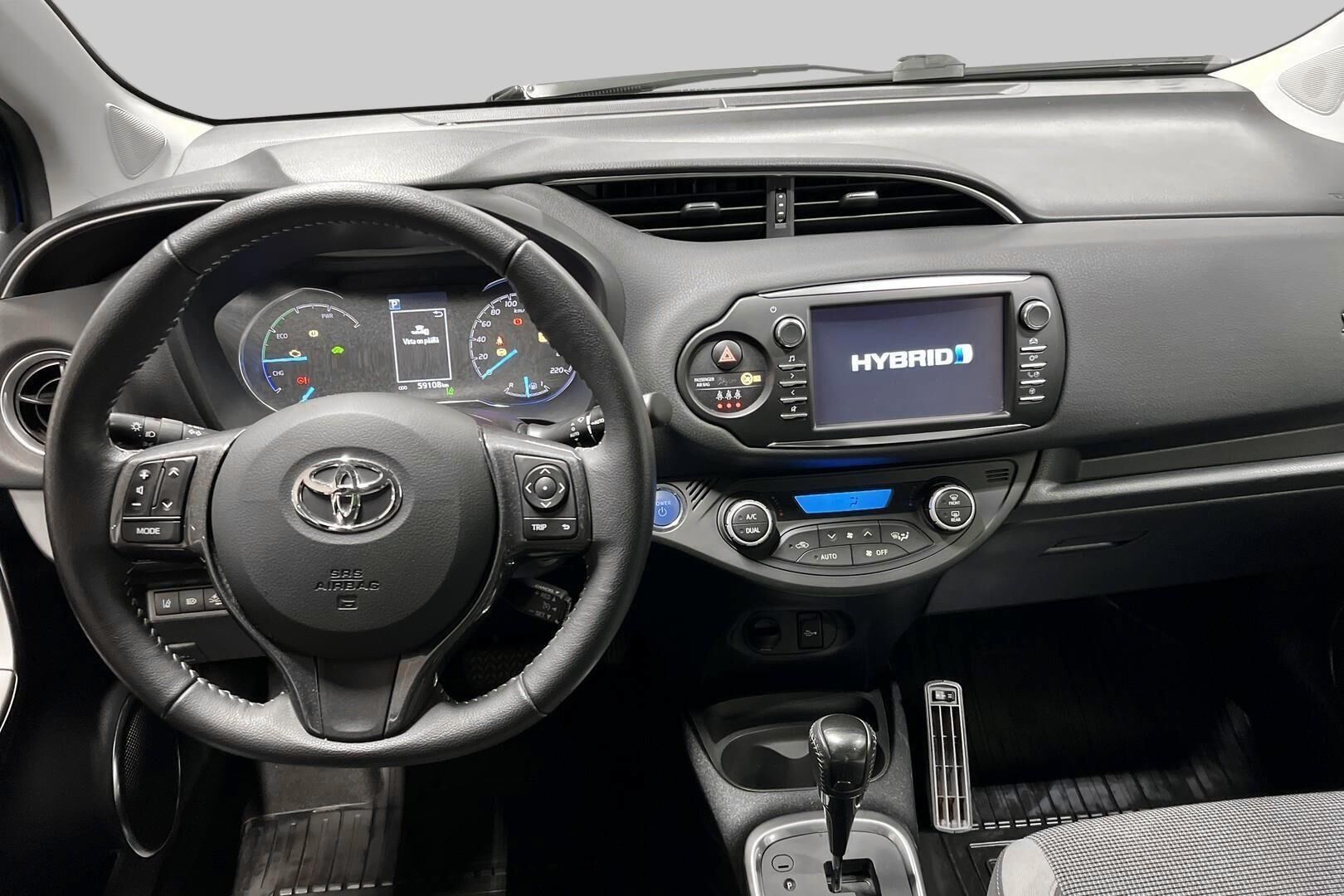 Toyota Yaris iso kuva 10