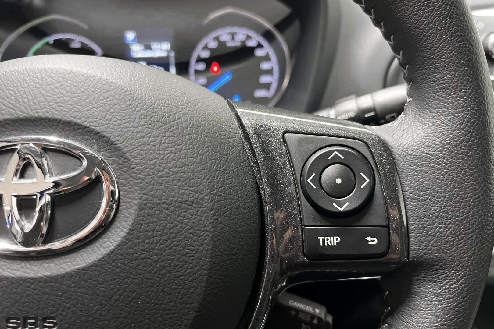Toyota Yaris iso kuva 16