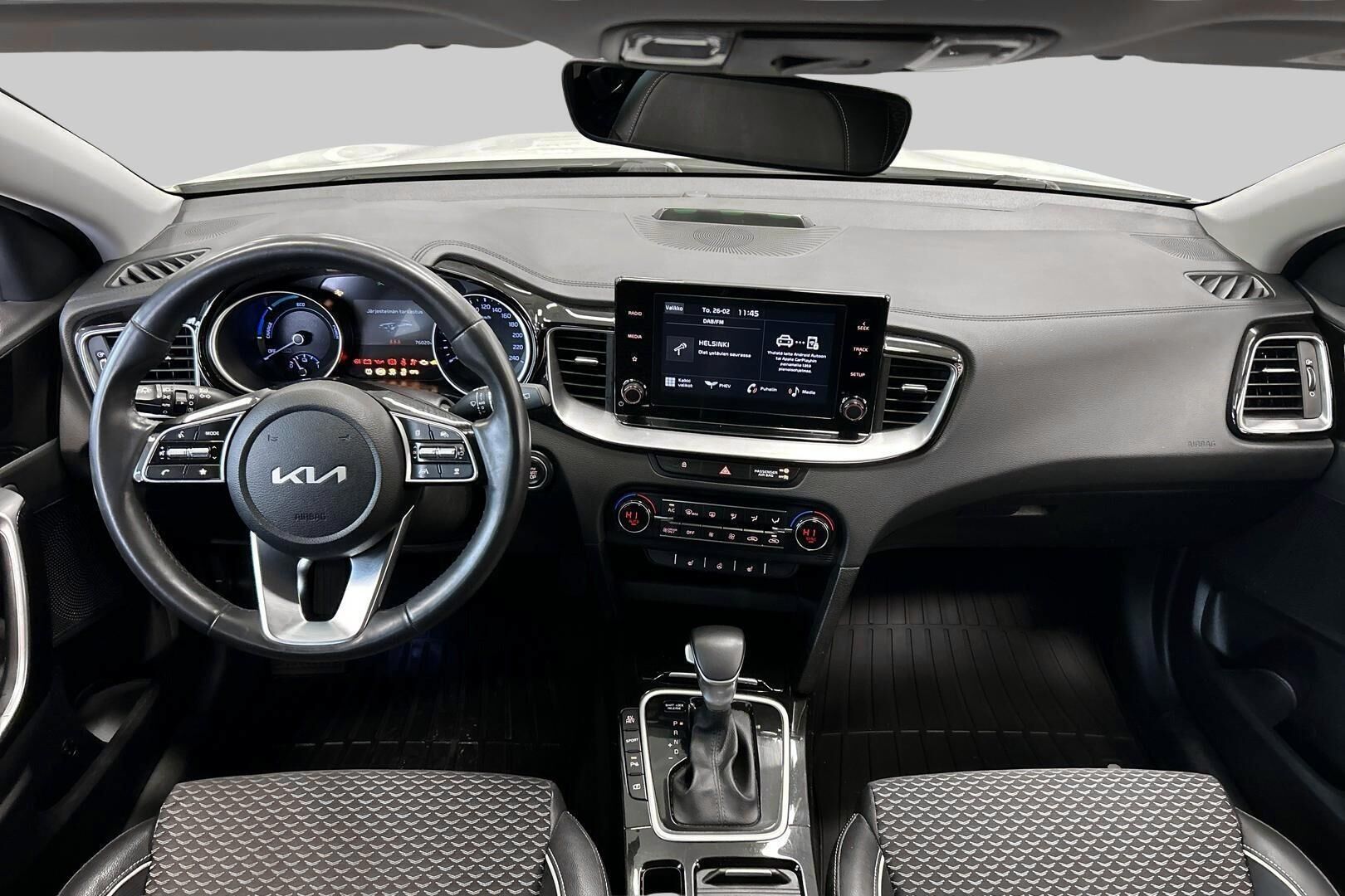 Kia Ceed iso kuva 10