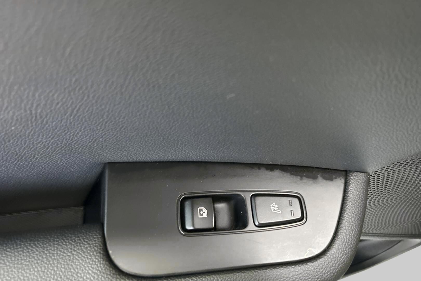 Kia Ceed iso kuva 13