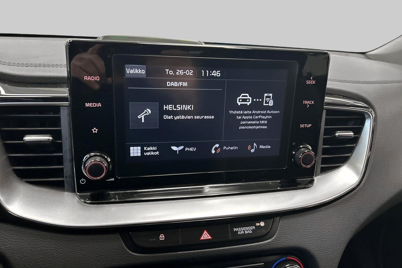 Kia Ceed iso kuva 18