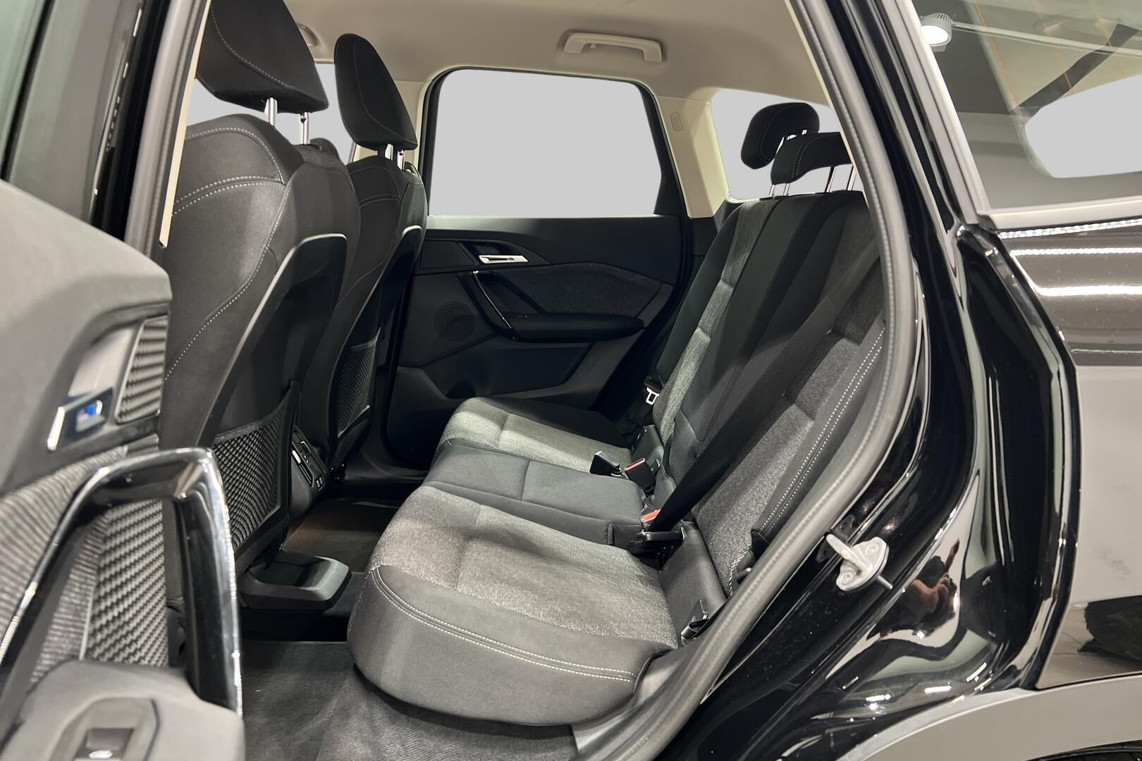 BMW X1 iso kuva 10