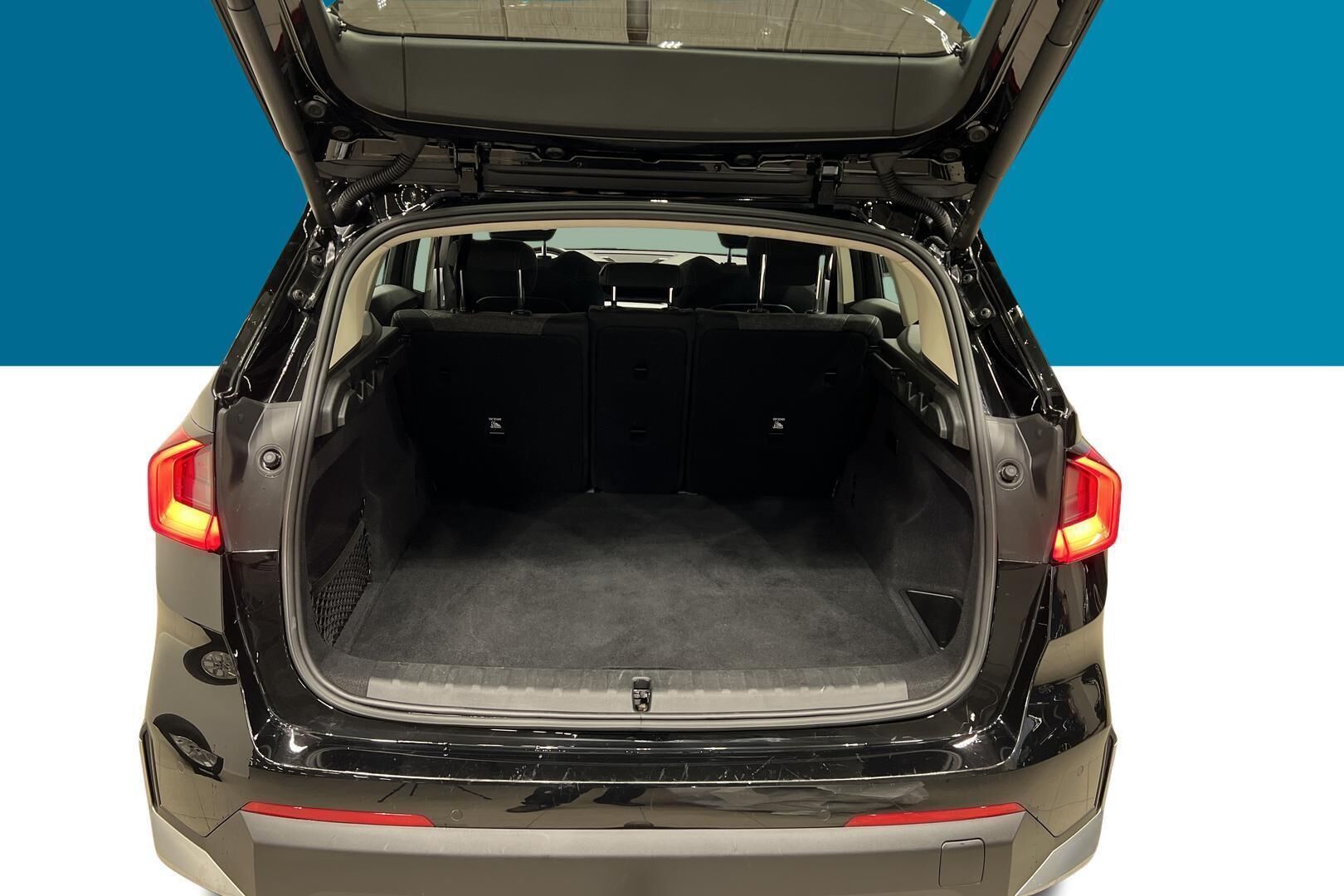 BMW X1 iso kuva 12