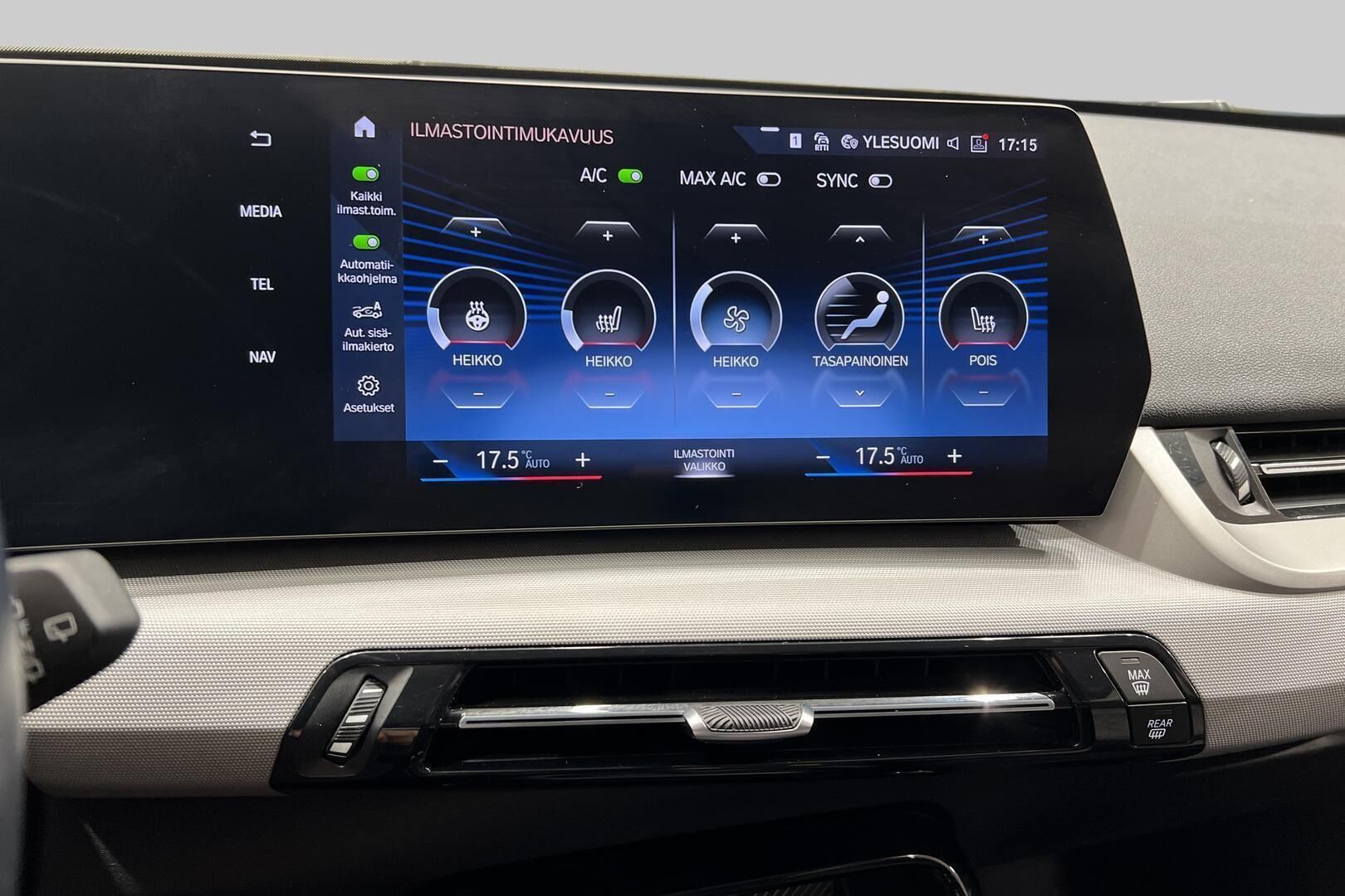 BMW X1 iso kuva 21