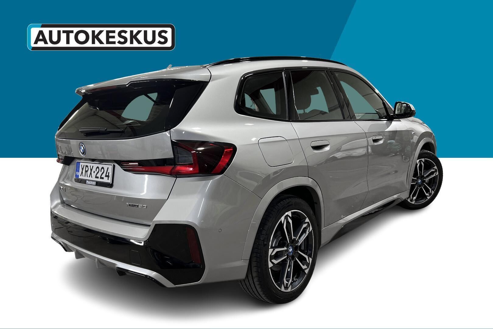 BMW iX1 iso kuva 4