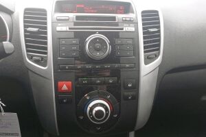 Kia Venga esikatselu 14
