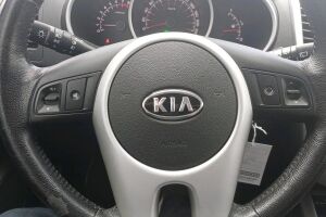 Kia Venga esikatselu 15
