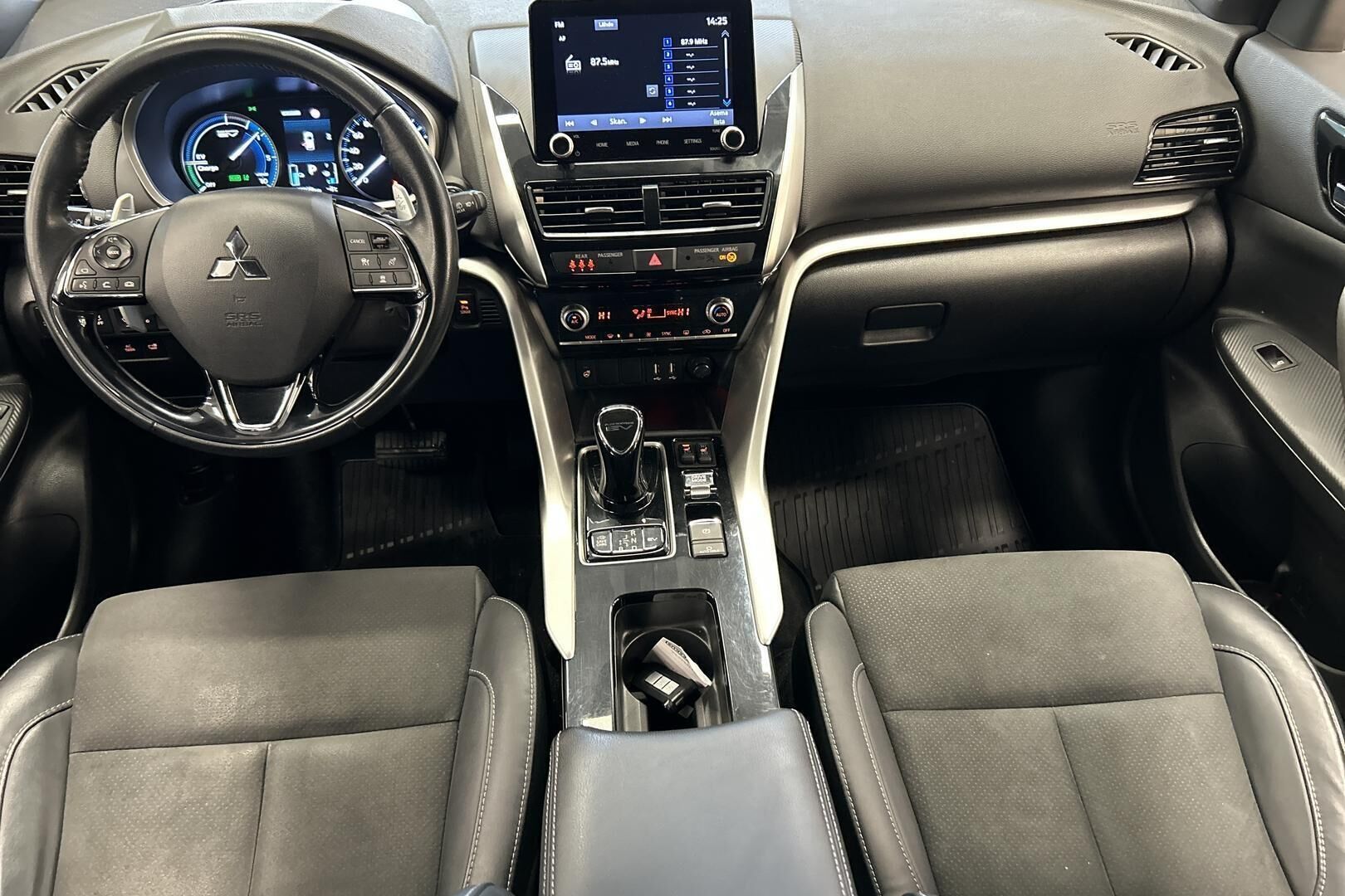 Mitsubishi Eclipse Cross iso kuva 10