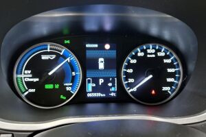 Mitsubishi Eclipse Cross esikatselu 13