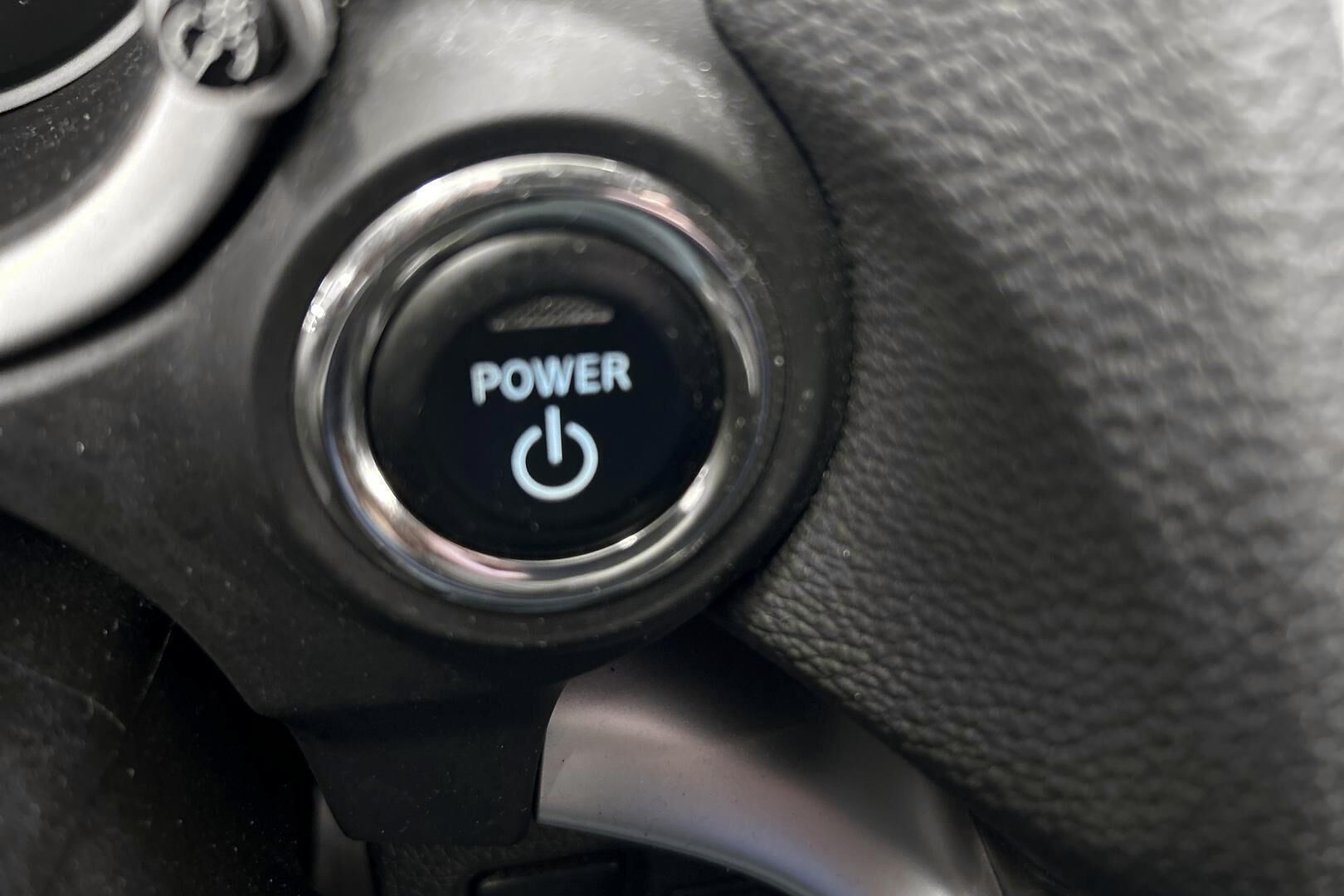 Mitsubishi Eclipse Cross iso kuva 21