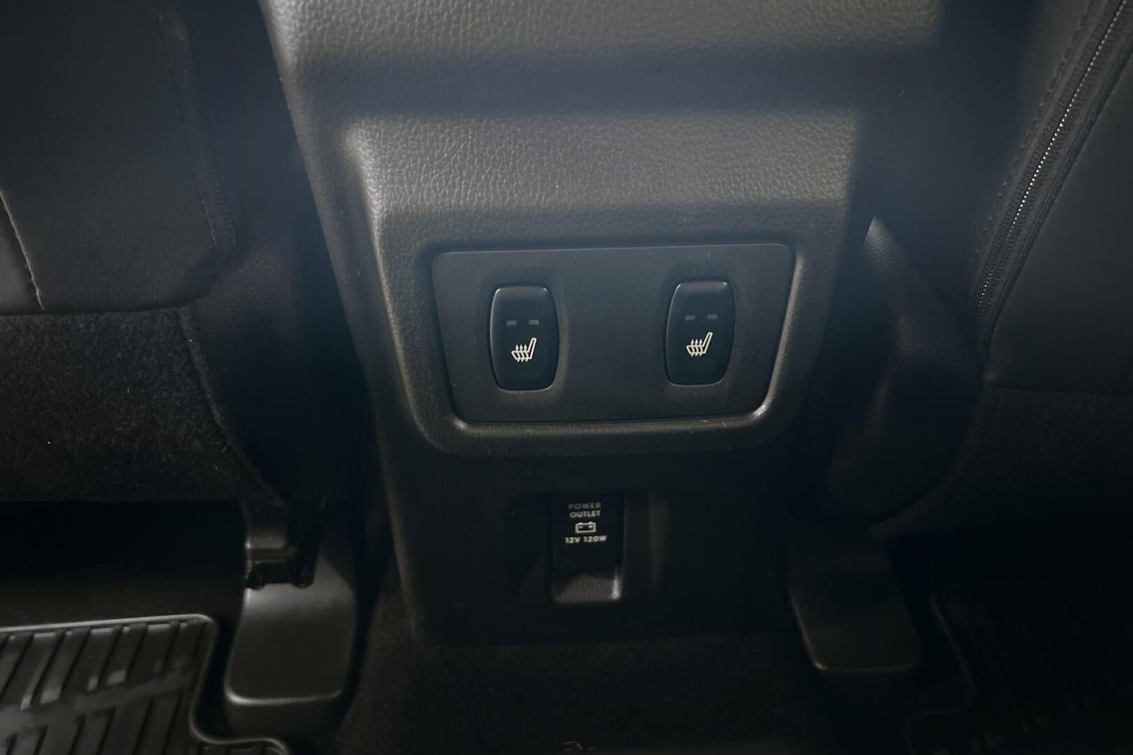 Mitsubishi Eclipse Cross iso kuva 25