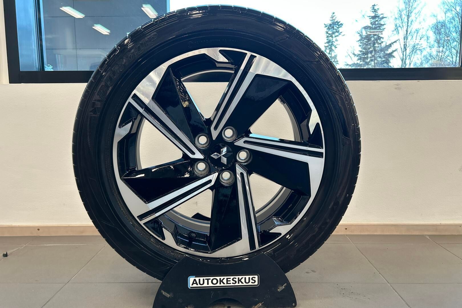 Mitsubishi Eclipse Cross iso kuva 26