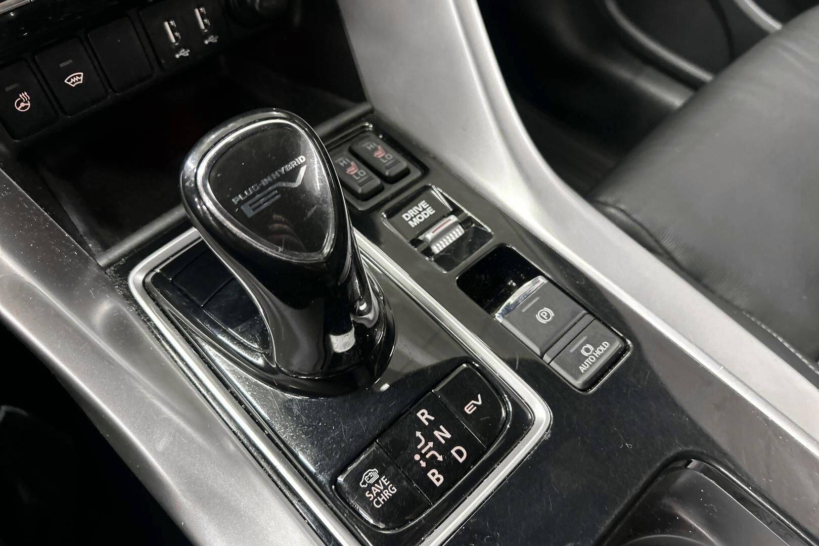Mitsubishi Eclipse Cross iso kuva 16
