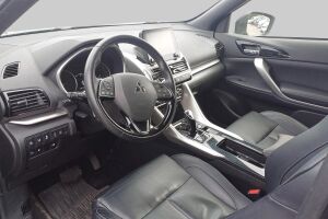 Mitsubishi Eclipse Cross esikatselu 2
