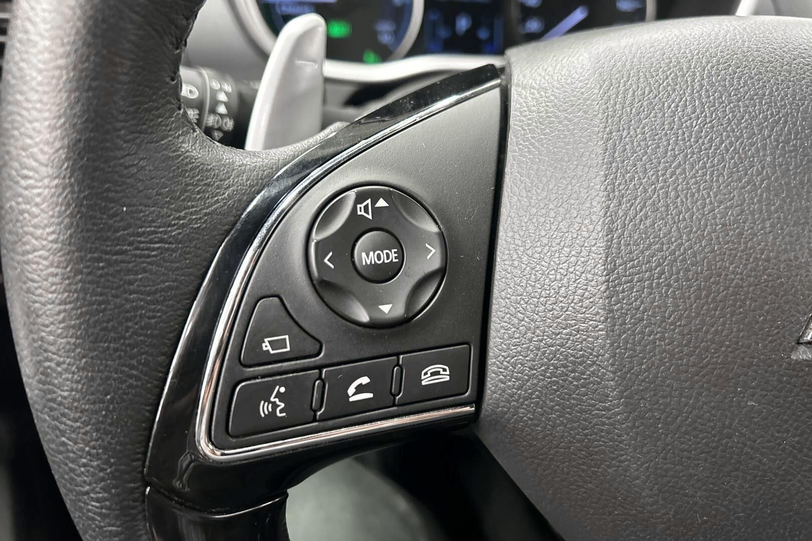 Mitsubishi Eclipse Cross iso kuva 18