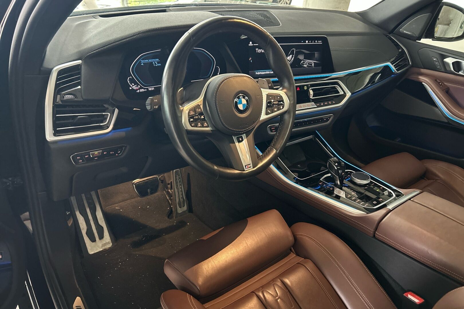 BMW X5 iso kuva 1