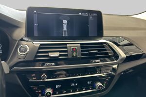 BMW X3 esikatselu 17