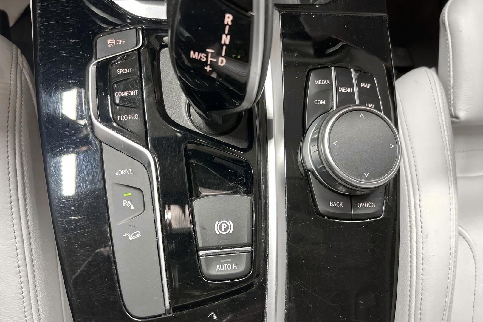 BMW X3 iso kuva 11