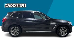 BMW X3 esikatselu 17
