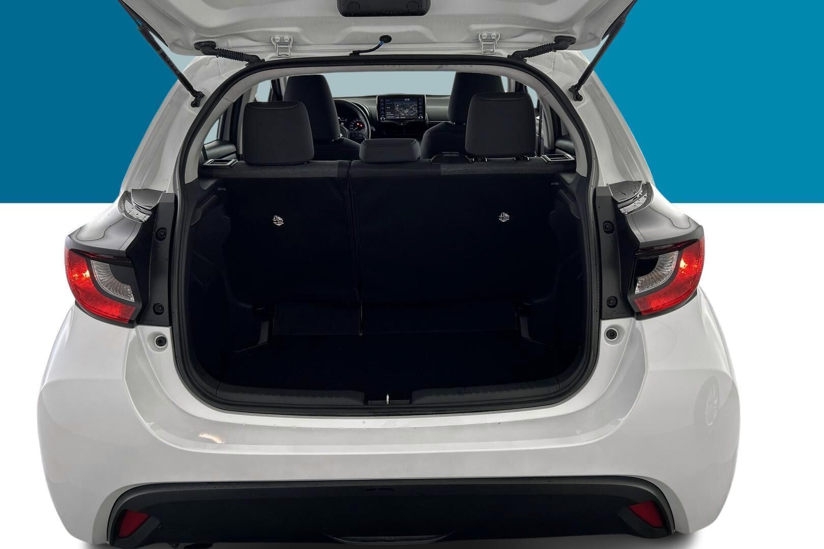 Toyota Yaris iso kuva 11