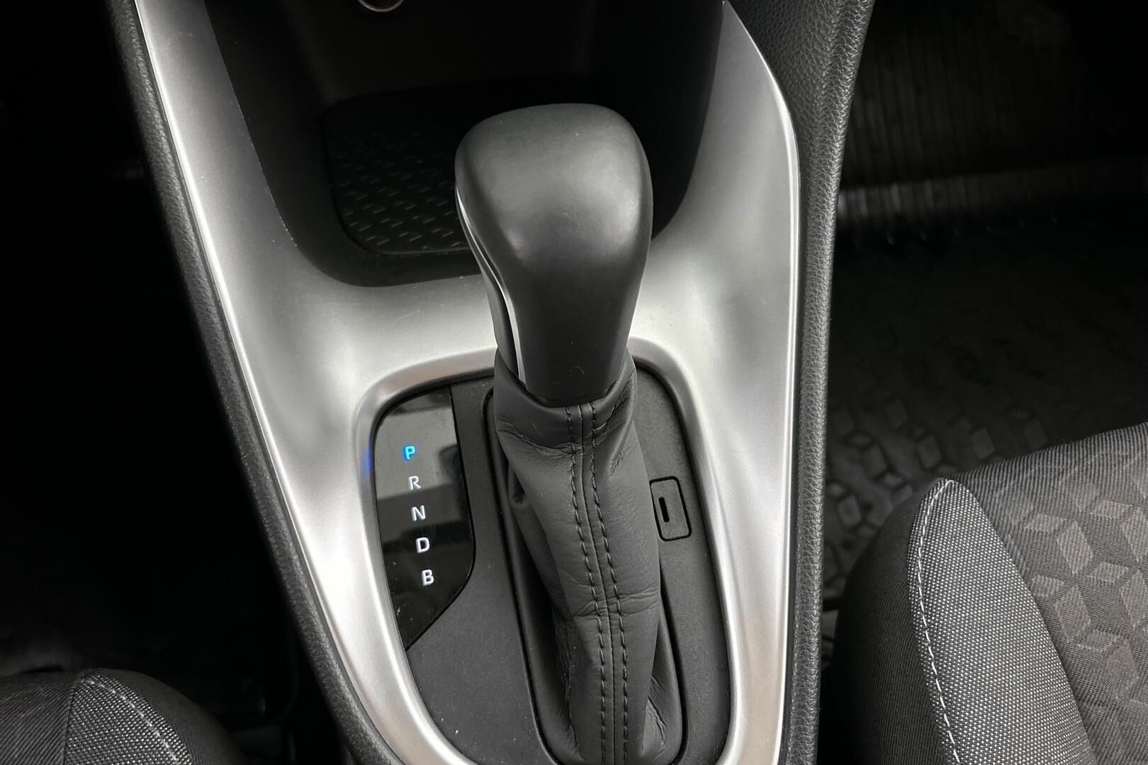 Toyota Yaris iso kuva 21