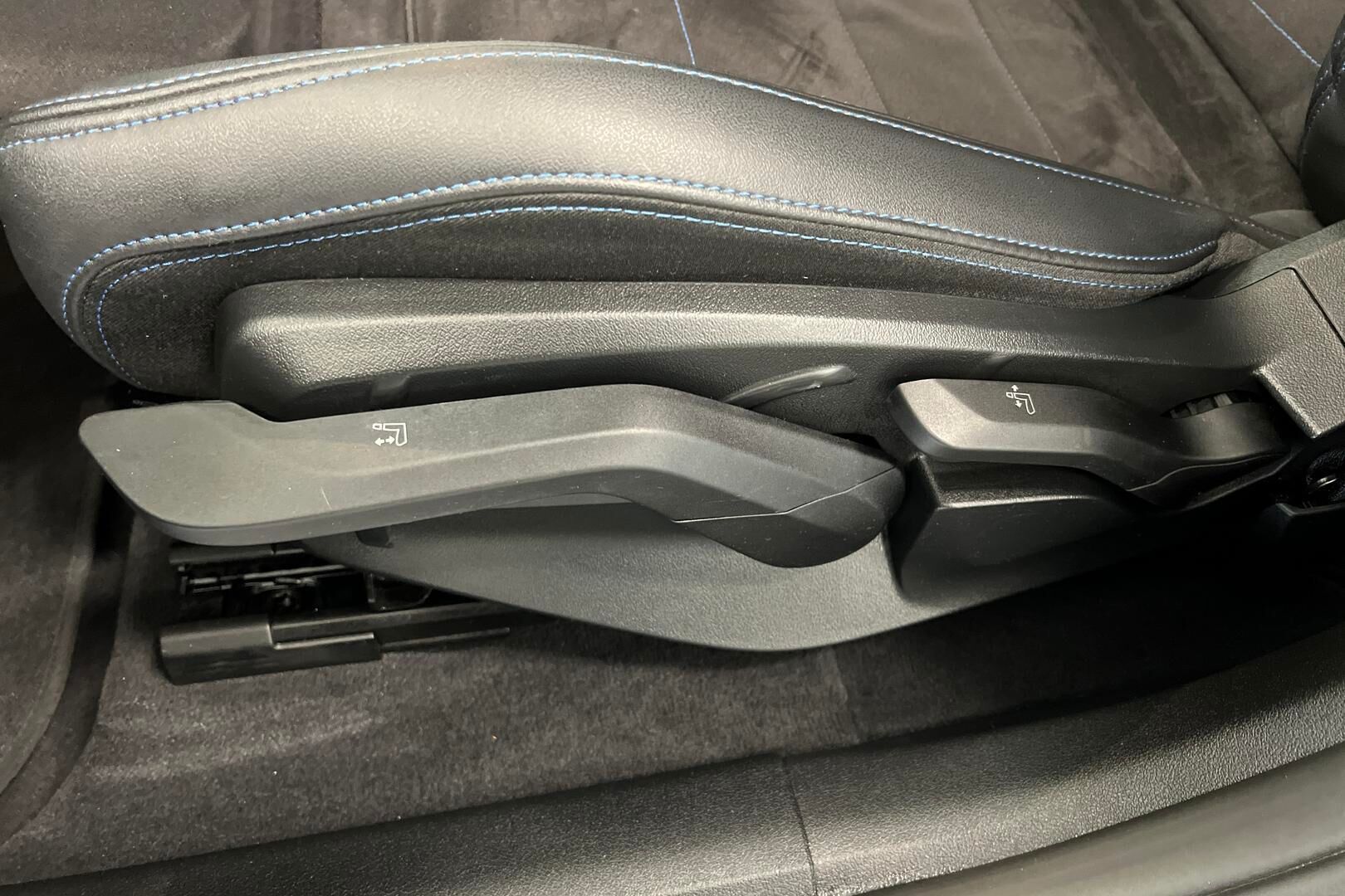 BMW X1 iso kuva 19