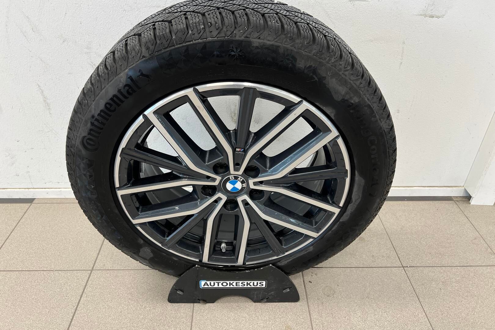 BMW X1 iso kuva 21