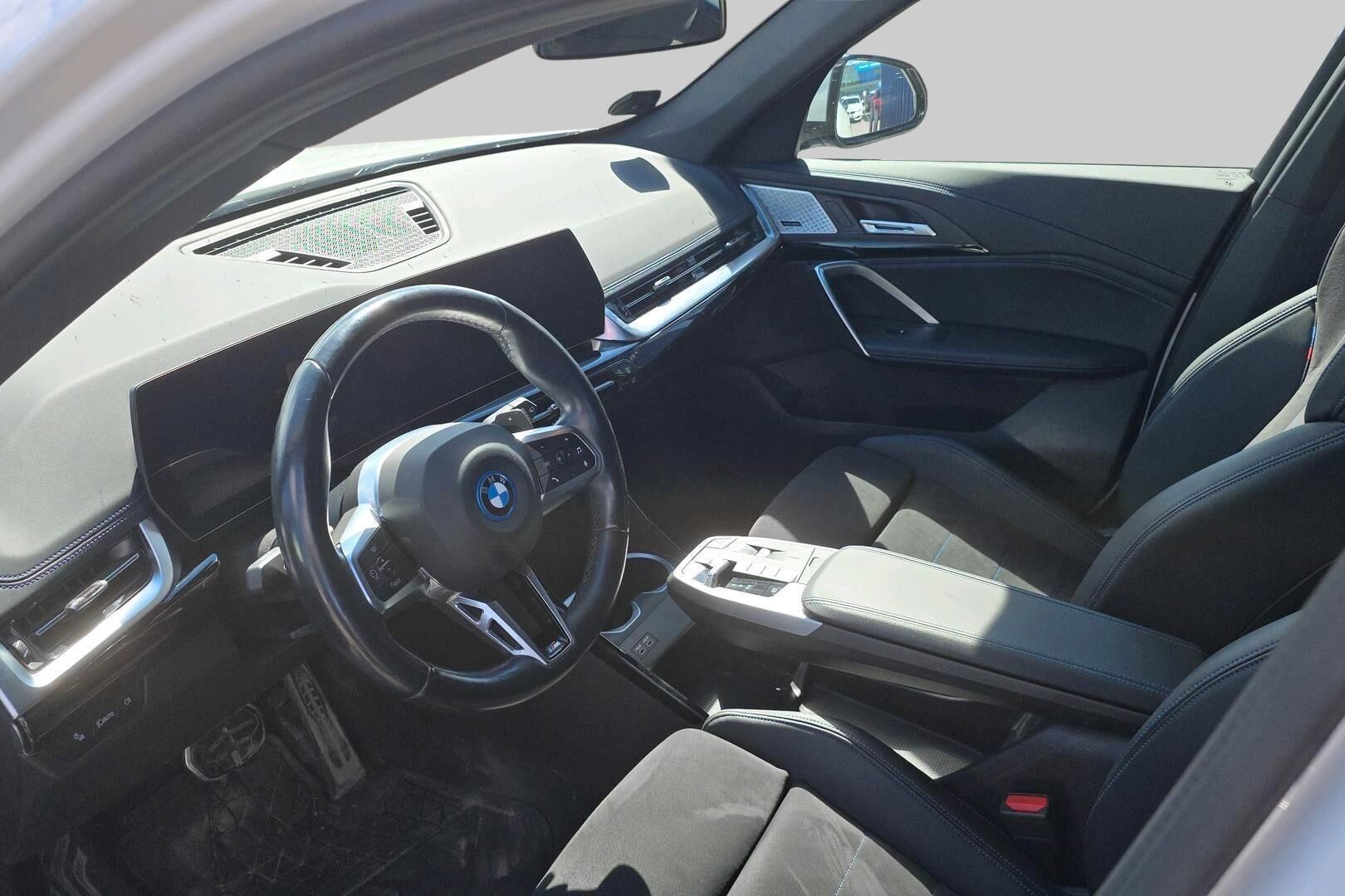 BMW X1 iso kuva 1