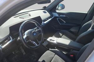 BMW X1 esikatselu 1
