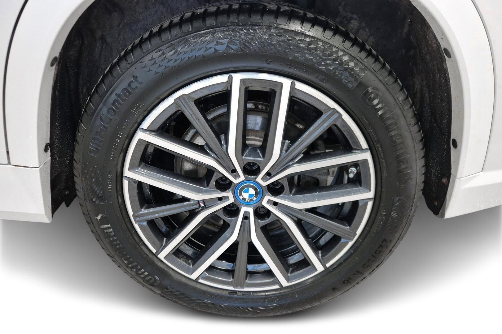 BMW X1 iso kuva 12