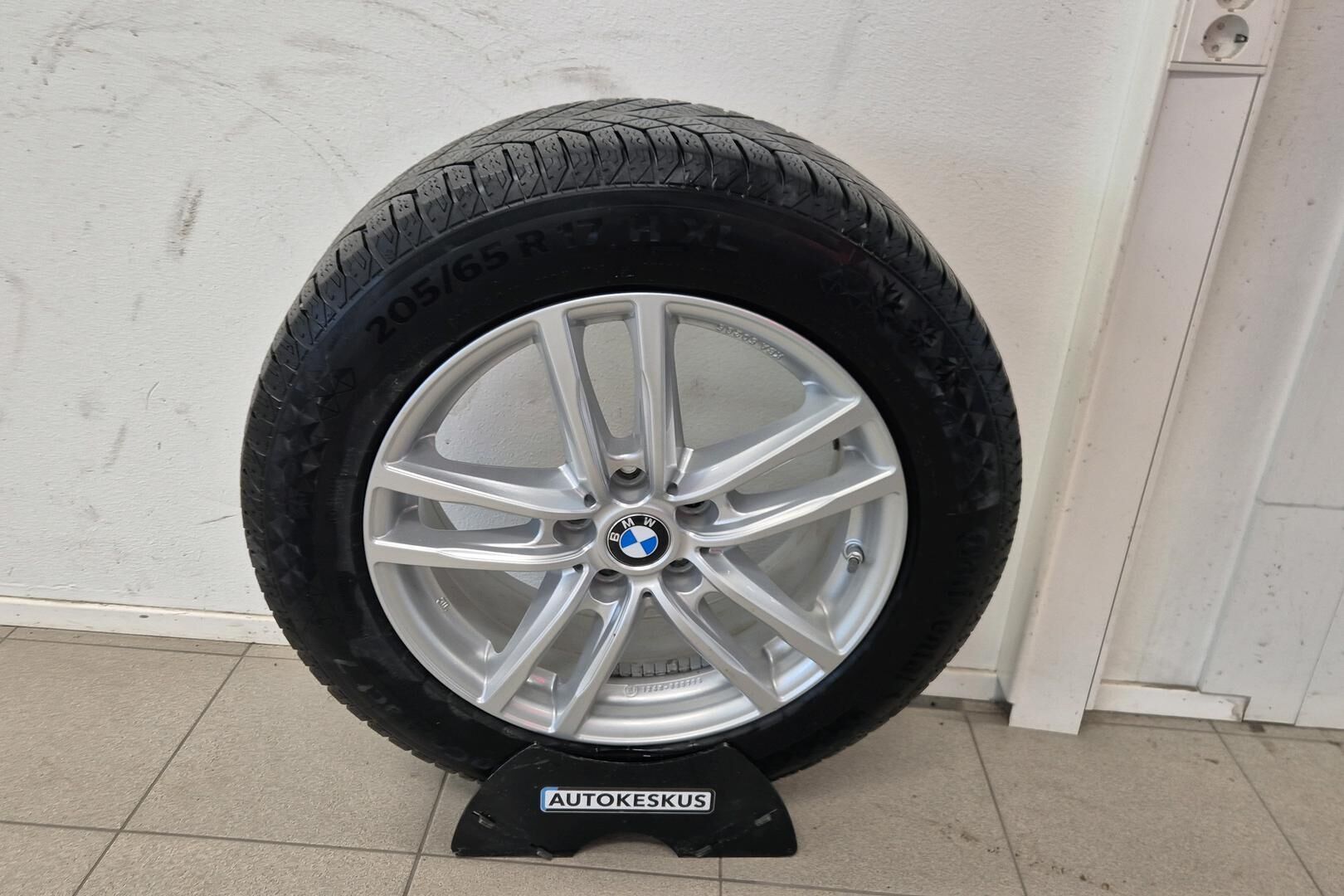 BMW X1 iso kuva 21