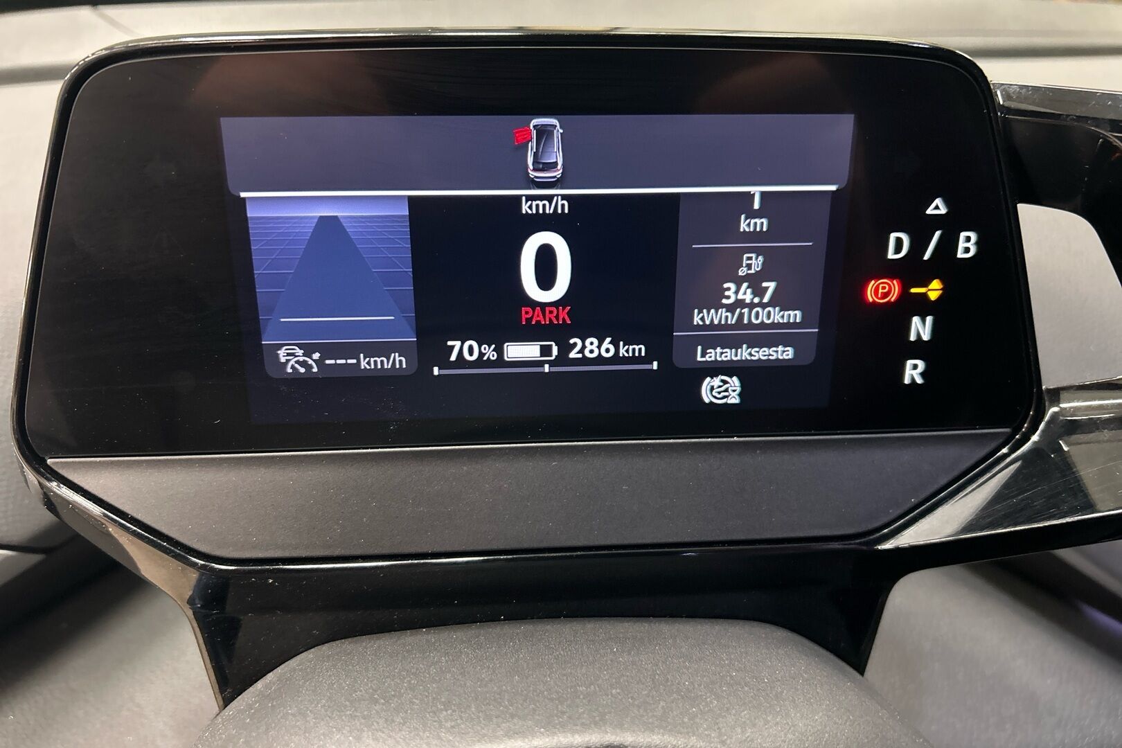 Volkswagen ID.4 iso kuva 15