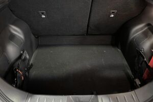 Nissan Leaf esikatselu 12