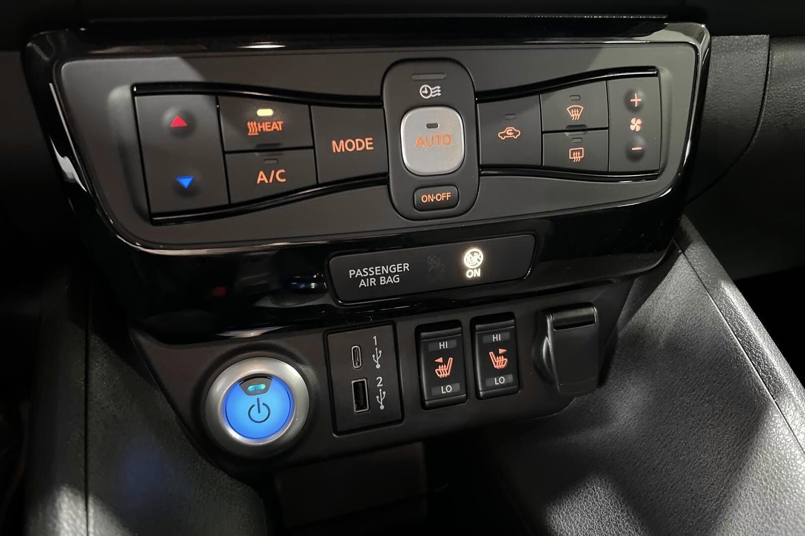 Nissan Leaf iso kuva 13