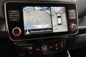 Nissan Leaf esikatselu 19