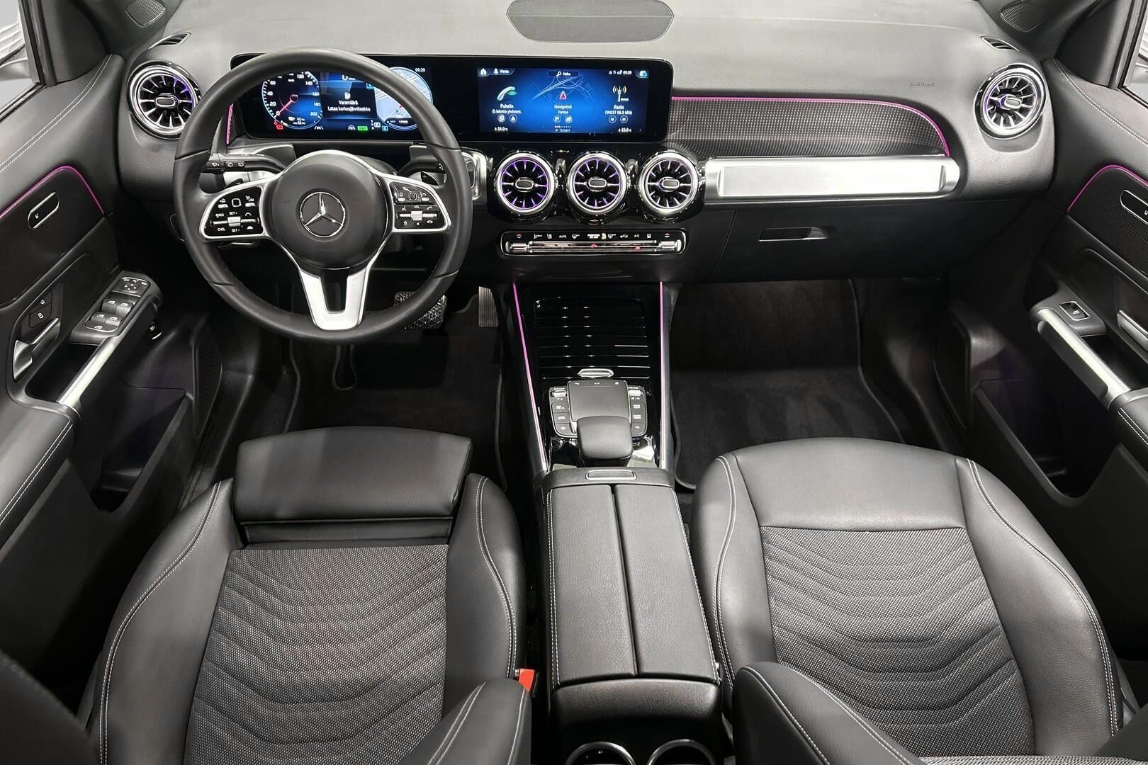 Mercedes-Benz EQB iso kuva 11