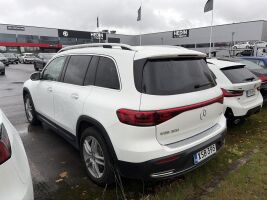 Mercedes-Benz EQB esikatselu 2
