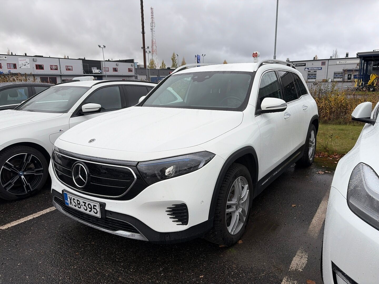 Mercedes-Benz EQB iso kuva 0