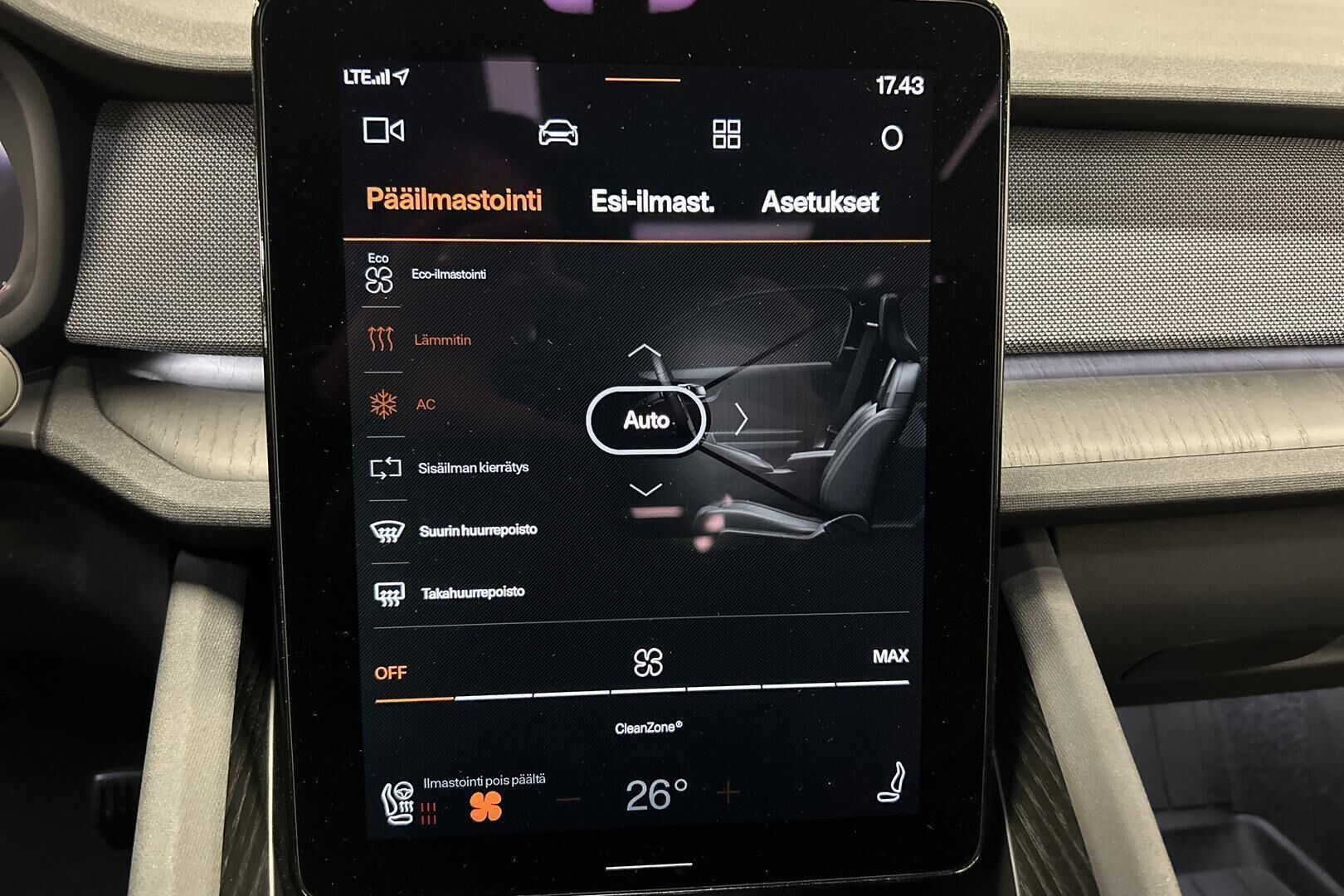 Polestar 2 iso kuva 14