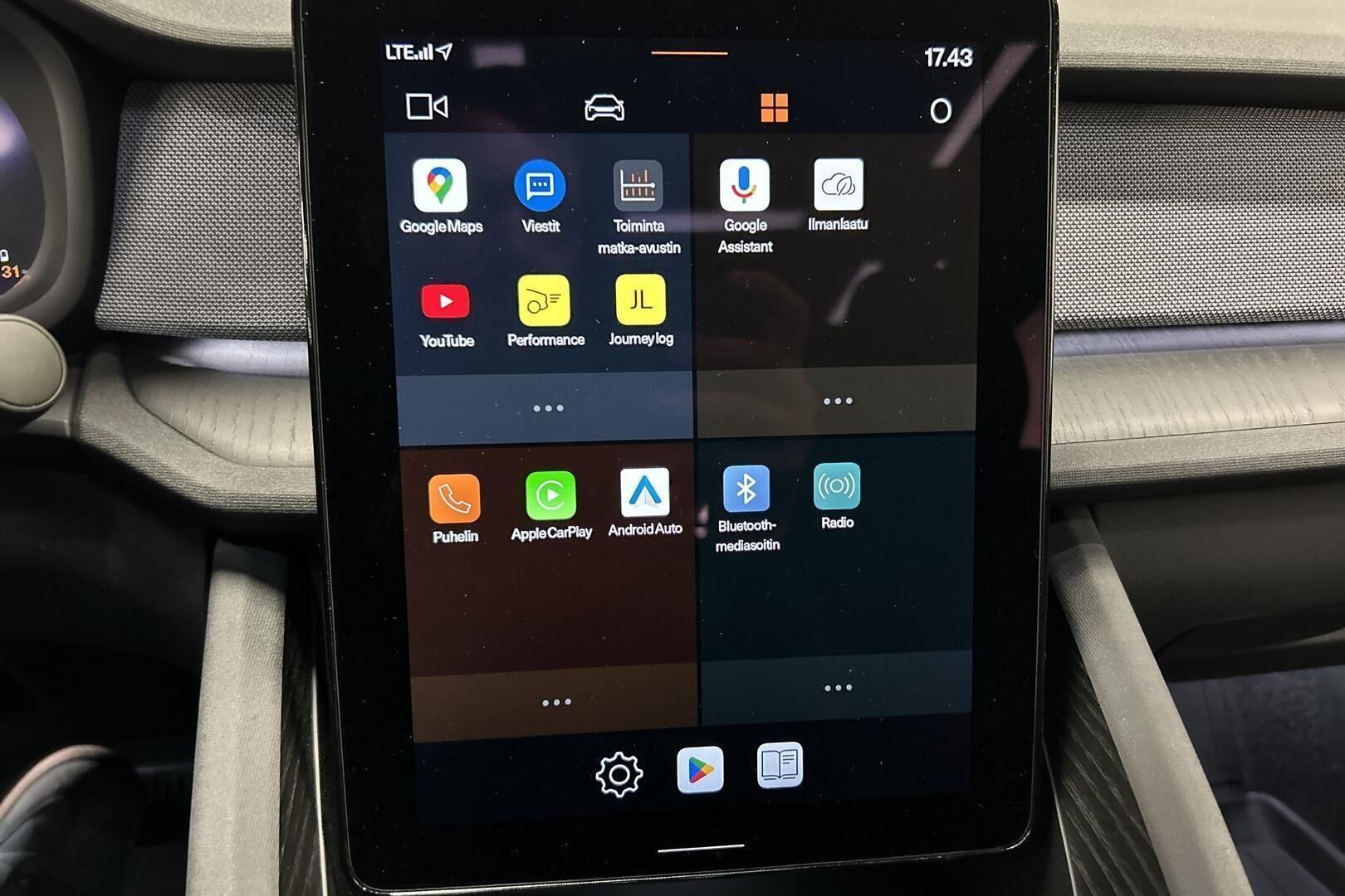 Polestar 2 iso kuva 15