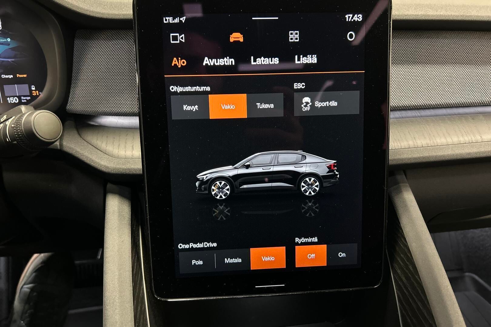 Polestar 2 iso kuva 18