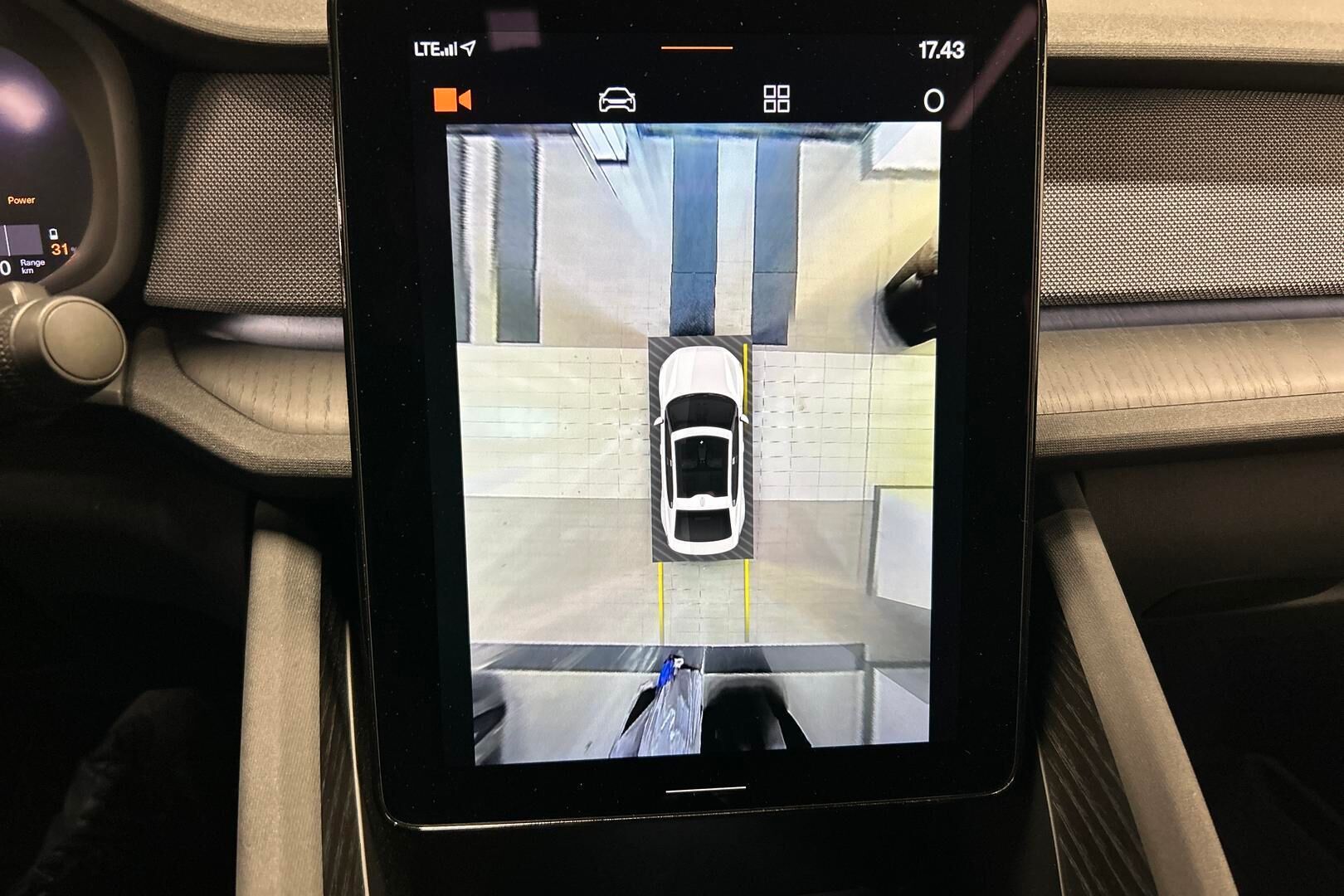 Polestar 2 iso kuva 19