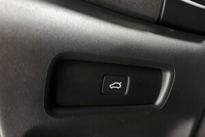 Polestar 2 esikatselu 22