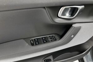 Polestar 2 esikatselu 23