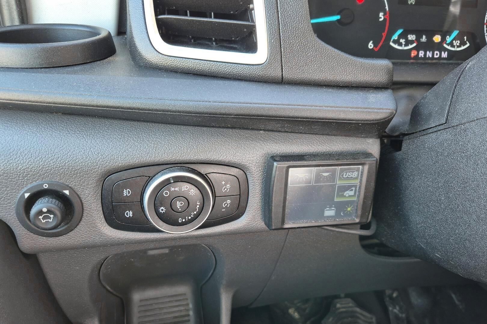Ford Transit iso kuva 20