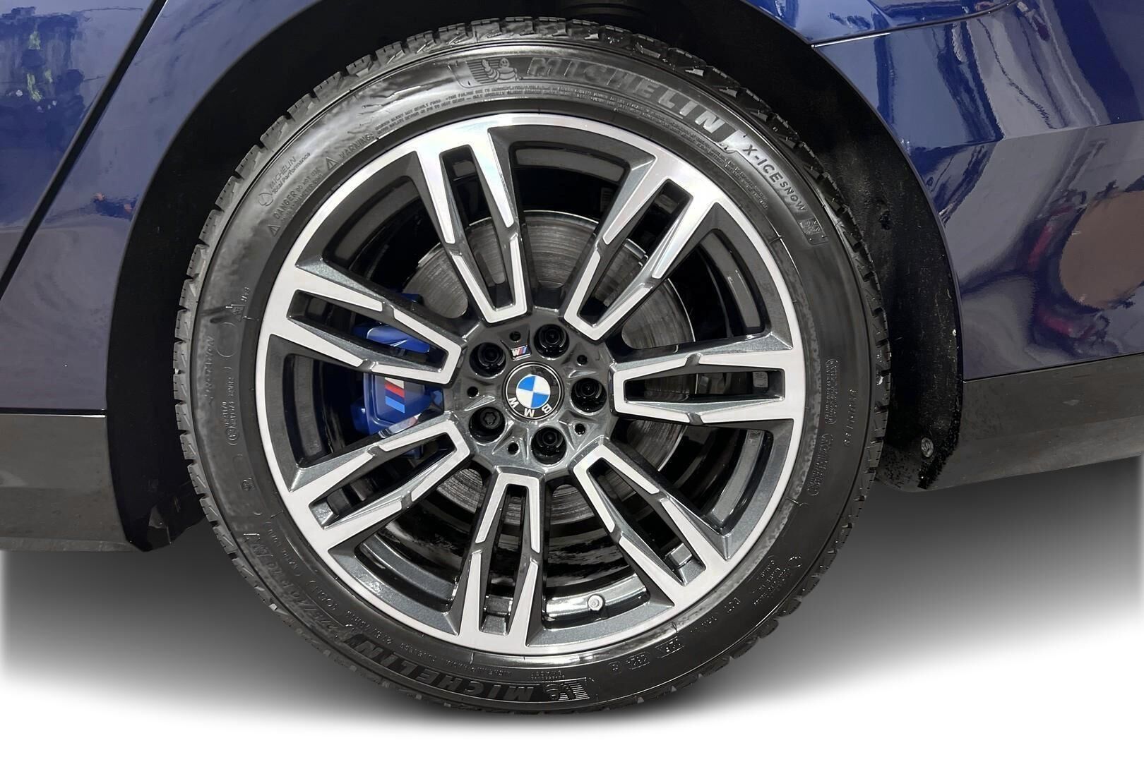 BMW i5 iso kuva 12